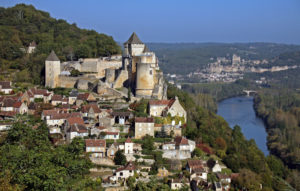 Le village de Castelnaud et son château